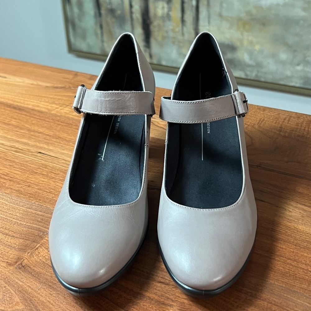 Ecco Danish Design - Gray -  8/8.5